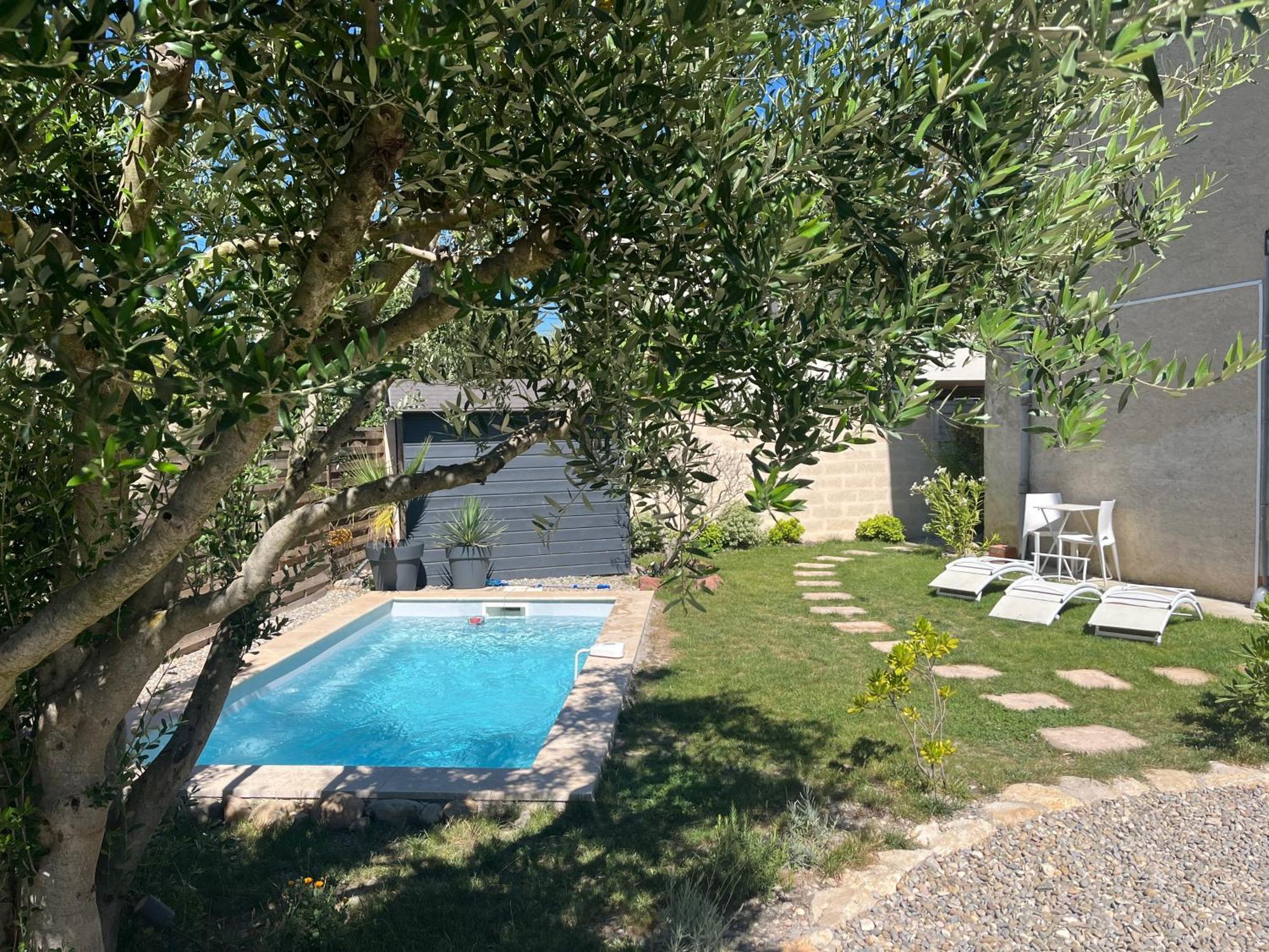 הוילה איל-סור-לה-סורג Le L'Islois- Park&Piscine מראה חיצוני תמונה